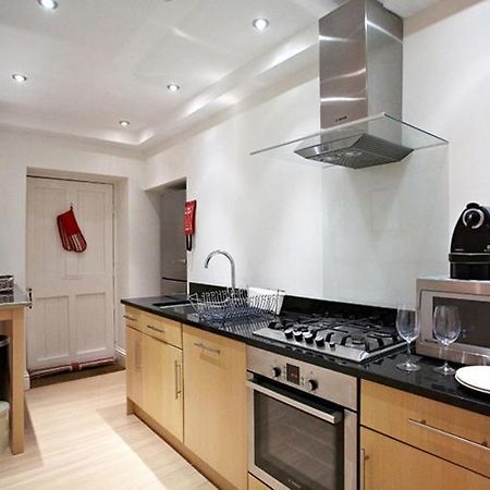 The Courtyard Apartments No.8 Bath Bagian luar foto